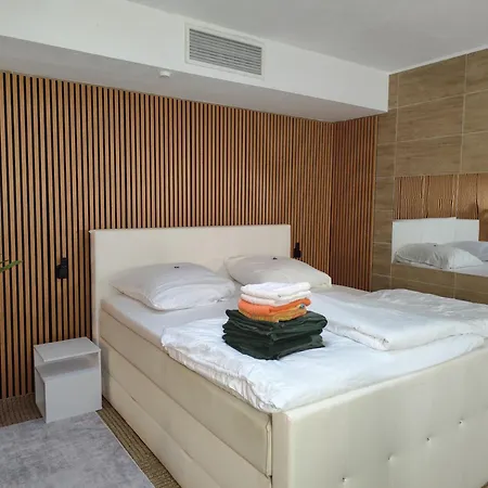 Siggis Und Anyas Mit Sauna Und Xxxl-dusche